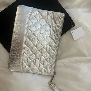 Silver clutch